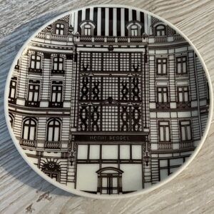 HENRI BENDEL 5th Ave Store Front Special Edition Trinket/Jewelry Tray/Saucer EUC